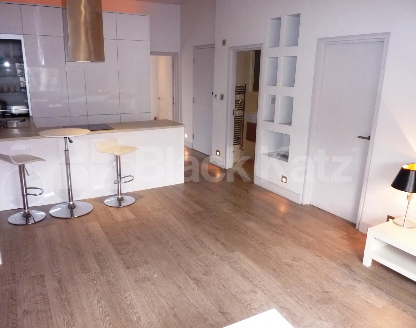 			NEW INSTRUCTION!, 2 Bedroom, 1 bath, 1 reception Flat			 Clifton Gardens, MAIDA VALE